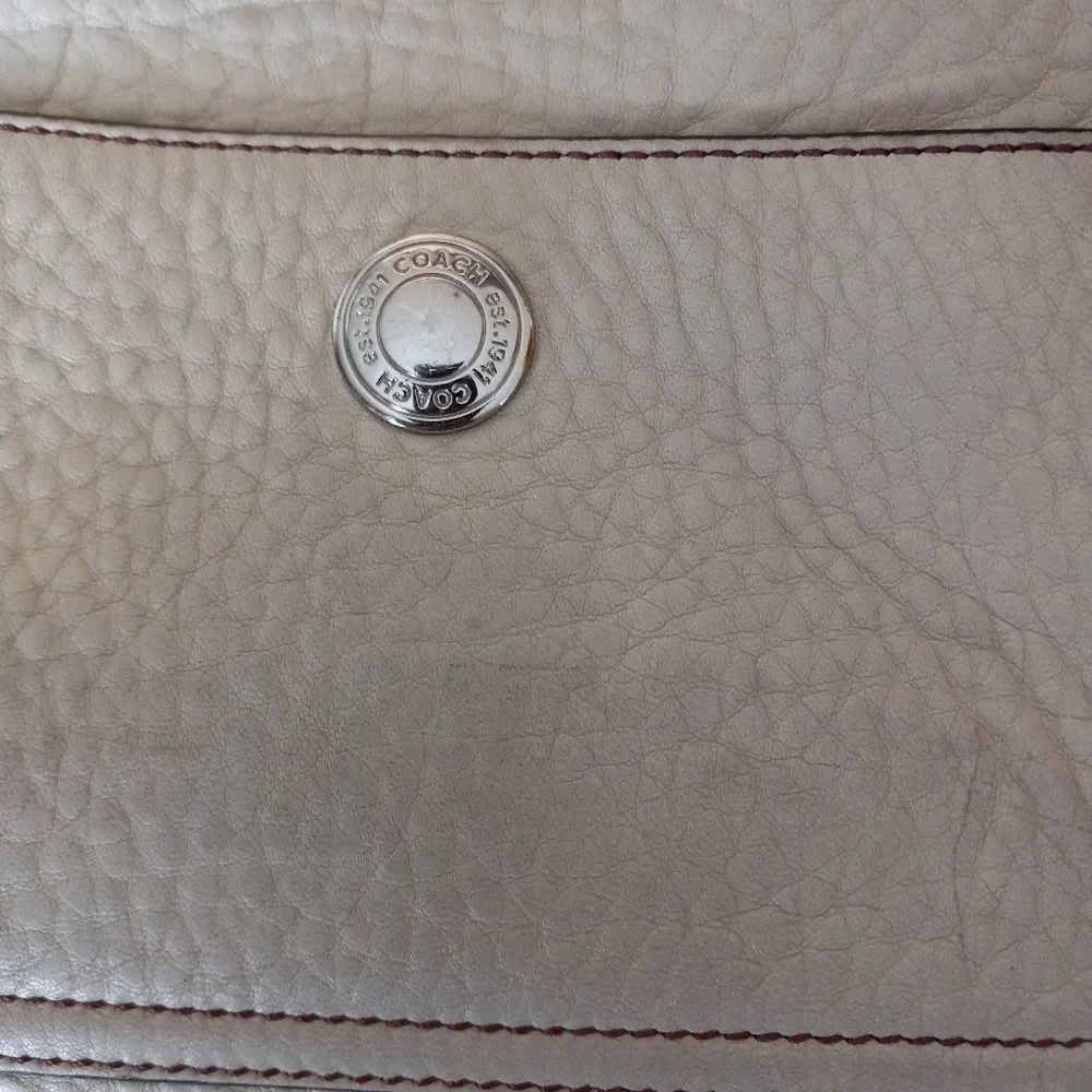 COACH SHOULDER BAG - Picture 6 of 9